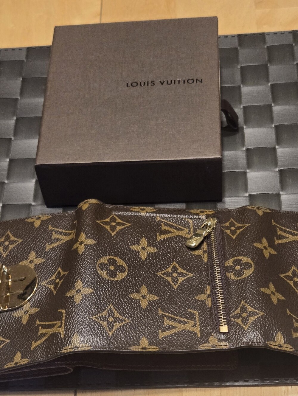 Louis Vuitton Koala Portefeuille Monogram Brown Wallet - Picture 13 of 16